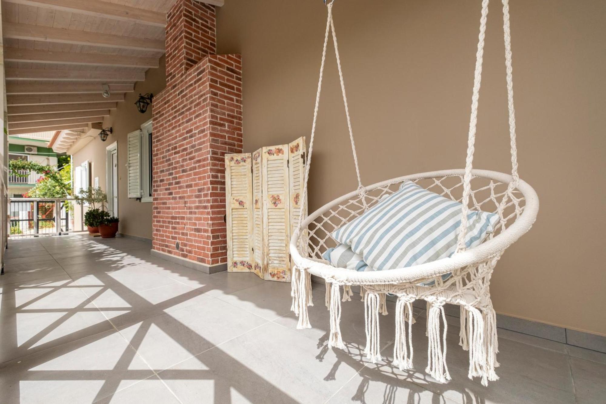Oasis Home Толон Экстерьер фото